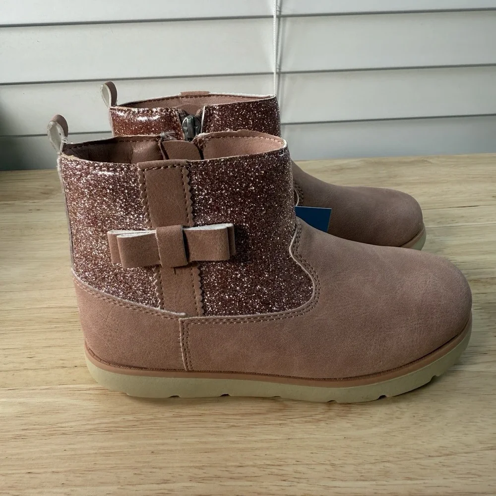 Munchkin Stride Rite Little Girl's Size 12M Avalon Pink Glitter Side-Zip Boots‎